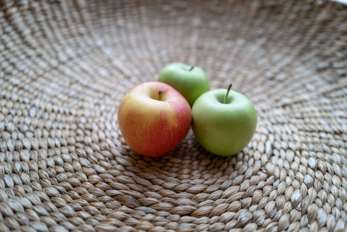 Apples on Woven Mat, Berlin Observations 2022