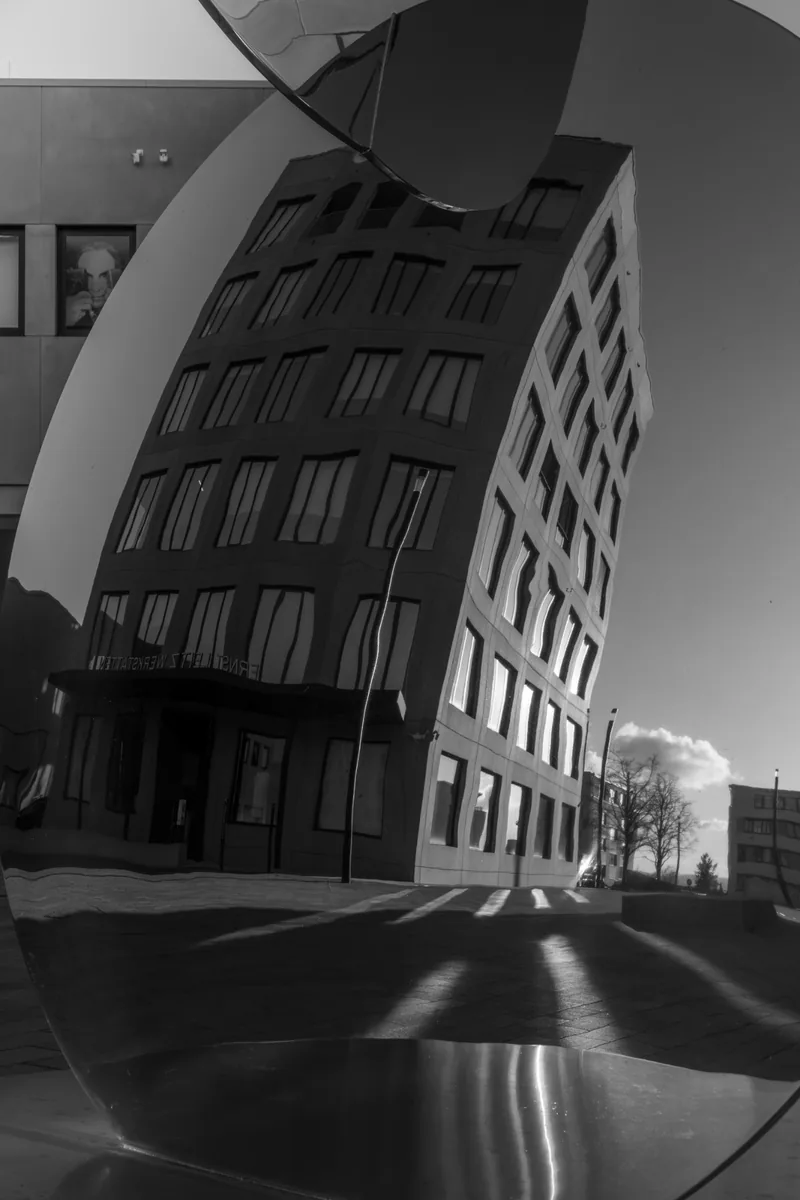 Fallen I, Street 2026